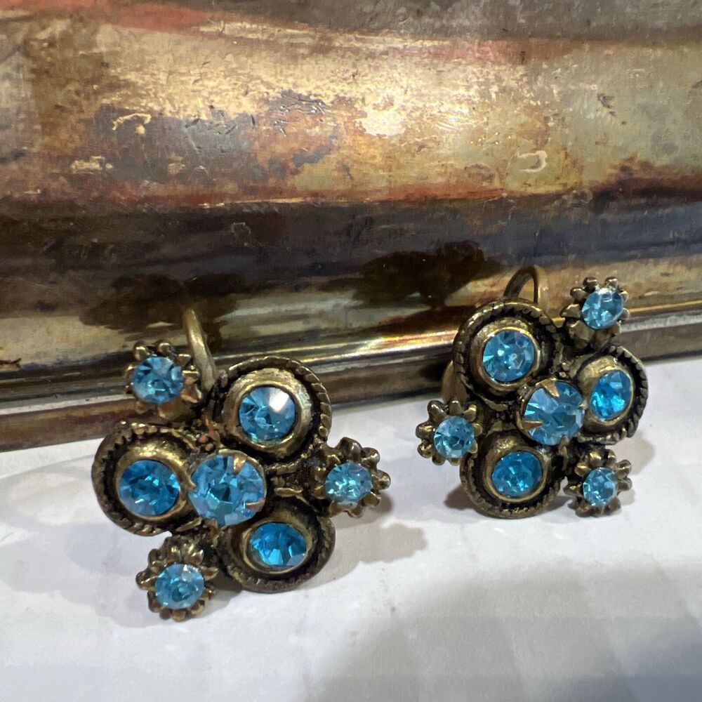 Antique Vintage Screw Back Small Earrings Blue Aqua Rhinestones Screw on back